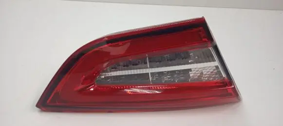 Maserati Quattroporte Tailgate rear/tail lights 670009229