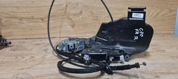 Volvo C70 Front door lock 30632849