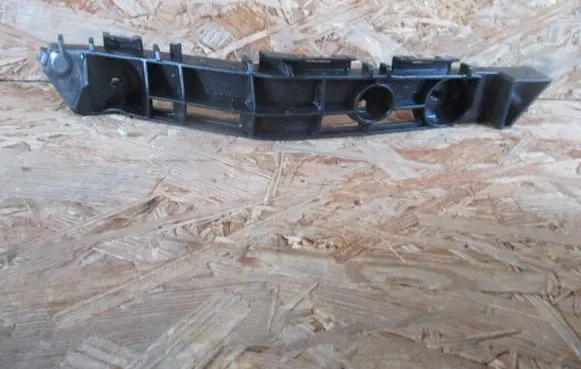 Toyota Yaris XP210 Front bumper mounting bracket 52536-0D320