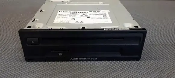 Audi A3 S3 8L Navigation unit CD/DVD player 81A035842