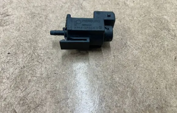 BMW 3 E46 Turbo solenoid valve 11747810831 7810831