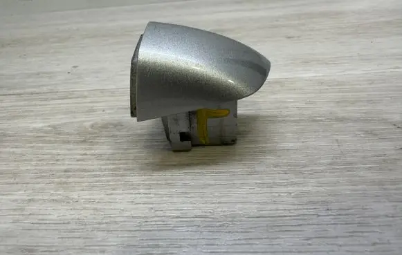 Volkswagen Touareg II Rear door handle cover 7P6839167A 7P6839167