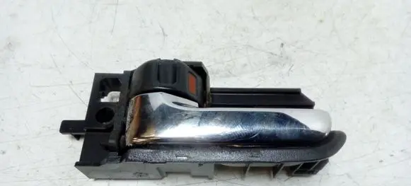 Toyota Avensis T250 Front door interior handle