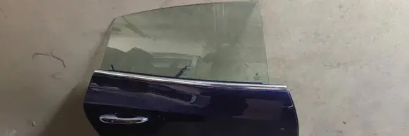 Maserati Quattroporte Rear door 670038413