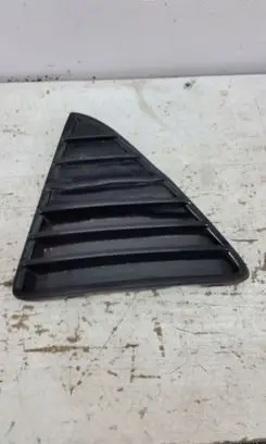 Ford Focus Front bumper lower grill BM5117K947C