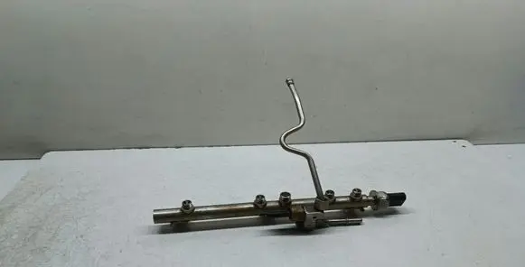 BMW 3 E90 E91 Fuel main line pipe 7502474