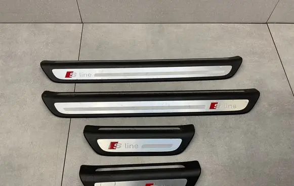 Audi Q3 8U sill trim set (inner) 8U0853373A