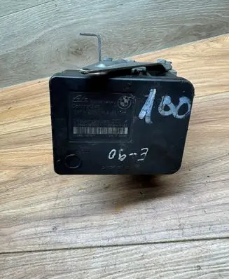 BMW 1 E81 E87 ABS Pump 6784764 10096008393 000404014D2