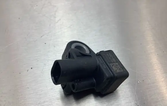 KIA EV6 Airbag deployment crash/impact sensor 95920T1100 211022