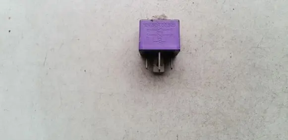 Renault Laguna I Other relay 12V50A03525 12V50V03.525