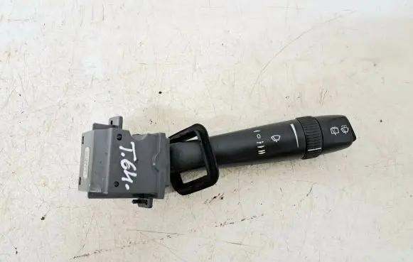 Volvo V70 Wiper control stalk 30768100