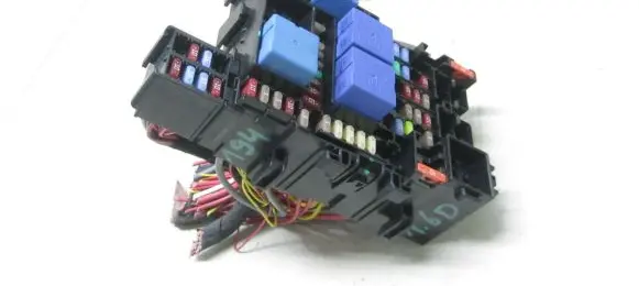 Renault Arkana Fuse box set 243116LA0B