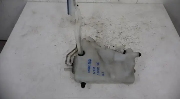 Mercedes-Benz CLS C219 Windshield washer fluid reservoir/tank 2118603860