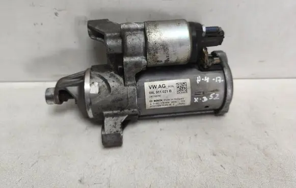 Audi A4 S4 B9 Starter motor 04L911021B