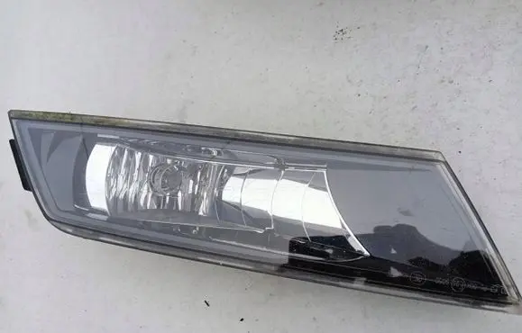 Skoda Superb B8 (3V) Front fog light 3V0941699