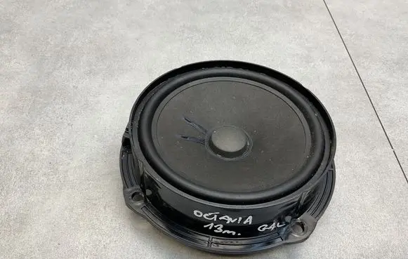 Skoda Octavia Mk3 (5E) Rear door speaker 5E0035411C