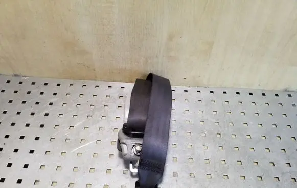 Mitsubishi Pajero Sport I Front seatbelt