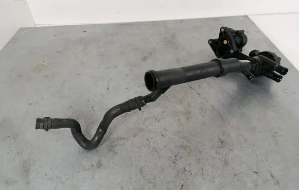 Volkswagen Touran I Engine coolant pipe/hose 03C121065F 03C121121D