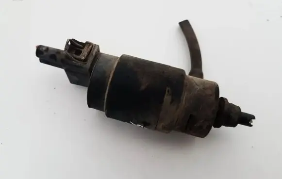 Nissan Primera Windscreen/windshield washer pump 20860