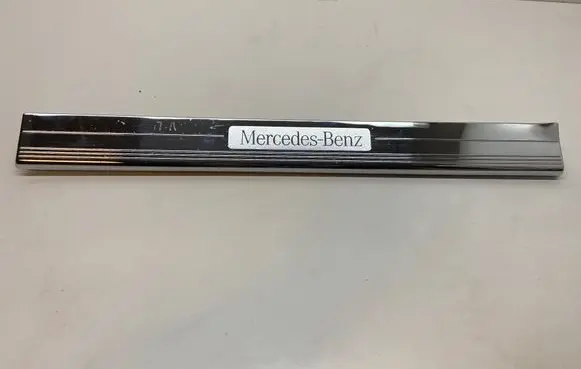 Mercedes-Benz CLS C219 Front sill trim cover A2196800135