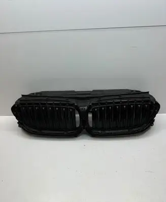 BMW 5 G30 G31 G38 Front bumper upper radiator grill 7497279 1708280950 727691A