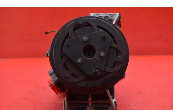 Nissan Micra Air conditioning (A/C) compressor (pump) 926001HC1D