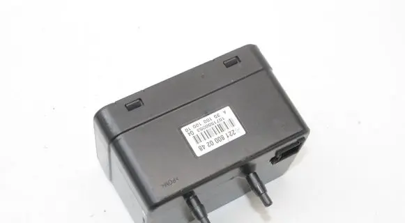 Mercedes-Benz CL C216 Central locking vacuum pump A2218000248