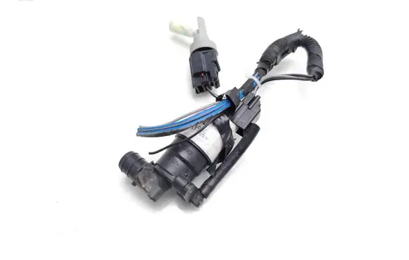 Jaguar XE Windscreen/windshield washer pump