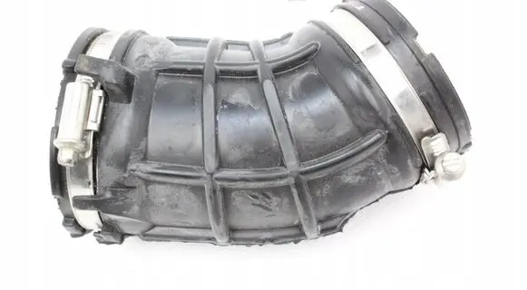 BMW 7 G11 G12 Turbo air intake inlet pipe/hose 70384557