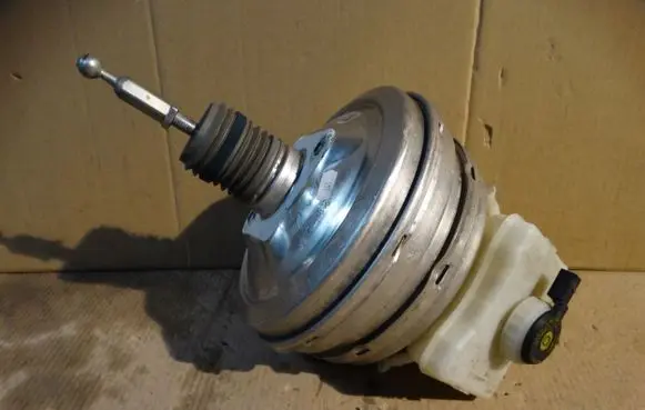 Audi A8 S8 D4 4H Brake booster 4H0612103C