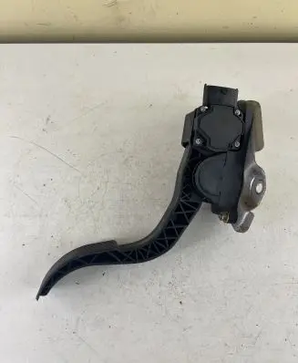 Hyundai Santa Fe Accelerator throttle pedal 0281002557 3270526010