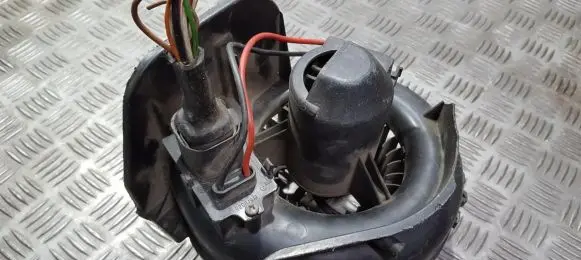 Renault 19 Heater fan/blower 36251149u