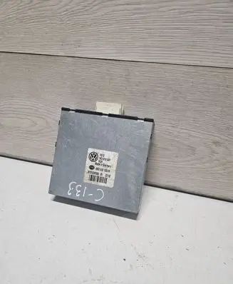 Volkswagen Golf VI Power management control unit 1K0919041 0131090089 8ES01015300