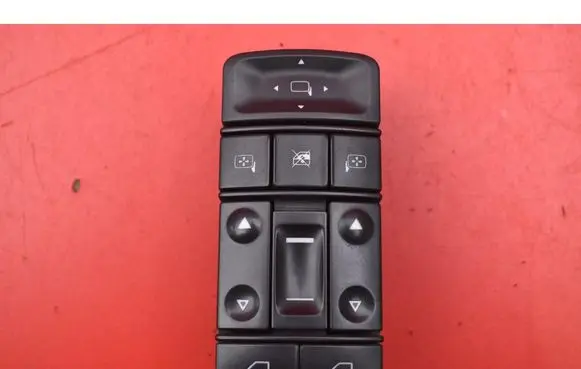Opel Vectra C Electric window control switch 13224058RJ