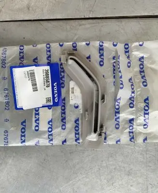 Volvo XC90 Seat belt trim 39885878
