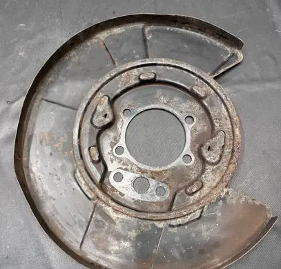 Infiniti FX Rear brake disc plate dust cover 44020WL001