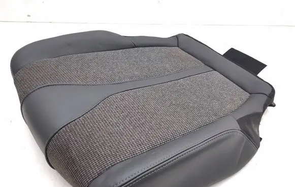 Peugeot 5008 II Rear seat