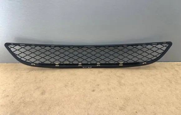 BMW X6 E71 Front bumper lower grill 7176282 51117176282