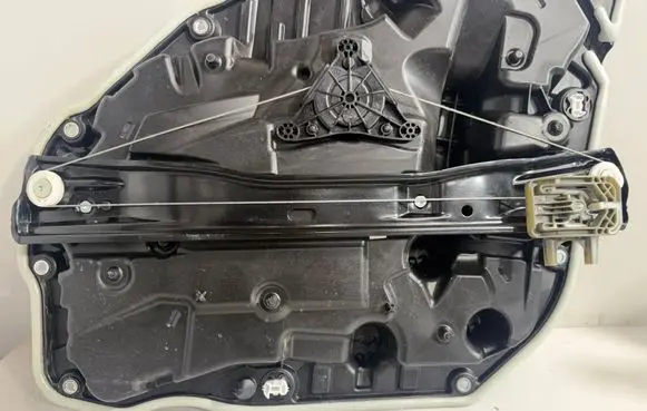 BMW X5 G05 Rear door window regulator with motor 9450766