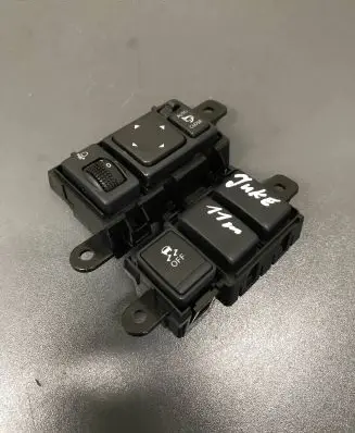 Nissan Juke I F15 Wing mirror switch B48600 P10020