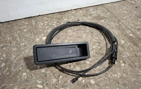 Volkswagen Tiguan Seat back rest control lever/handle 5NN885671C