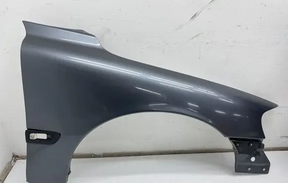 Volvo V70 Fender 
