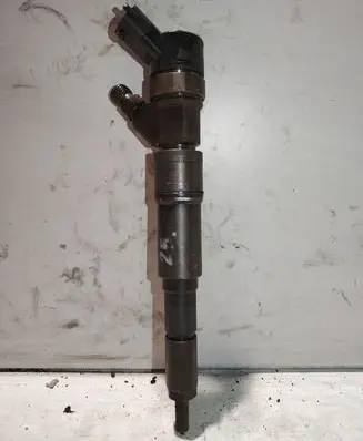 BMW 5 E39 Fuel injector 0986435095 0445110049