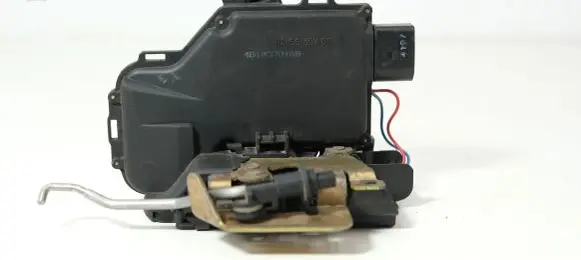 Audi A6 S6 C5 4B Front door lock 4B1837016B