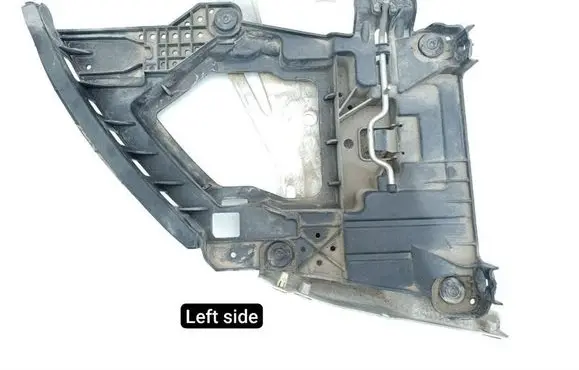Porsche Cayenne (92A) Headlight/headlamp mounting bracket 7P5821259