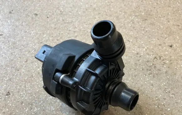 BMW X1 U11 Electric auxiliary coolant/water pump 5A69E36