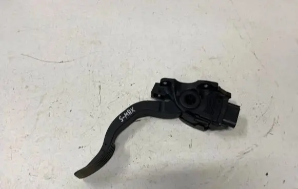 Ford S-MAX Accelerator throttle pedal 6G929F836