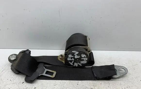 Mercedes-Benz Sprinter W901 W902 W903 W904 Third row seat belt 560739000 0028609985 040268
