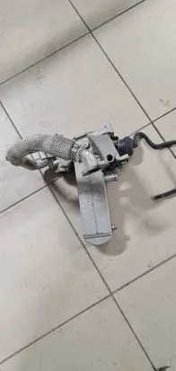 Audi A8 S8 D4 4H EGR valve cooler 057131515G 04L2710