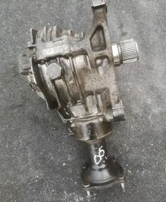 Mazda CX-5 Gearbox transfer box case D204180883 KN01-27-500